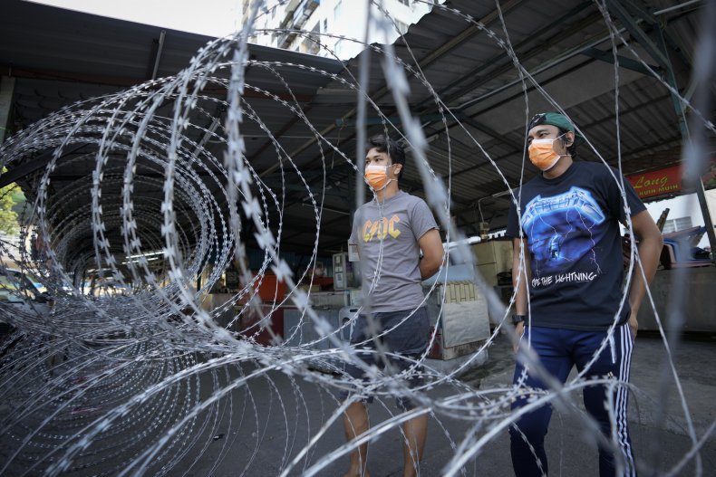 Malaysia Imposes 2-Week Lockdown as Country Logs Over 8K New
COVID Infections 1