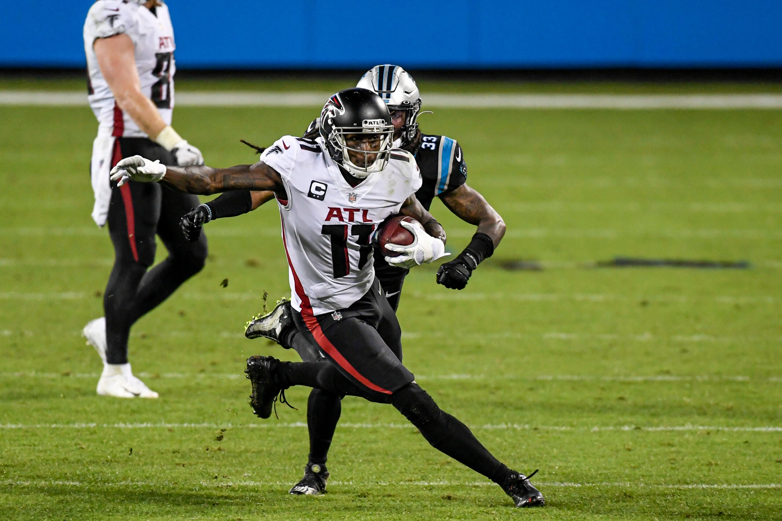 NFL insider Peter King says ‘Patriots make the most sense’
as a potential trade partner for Julio Jones 1