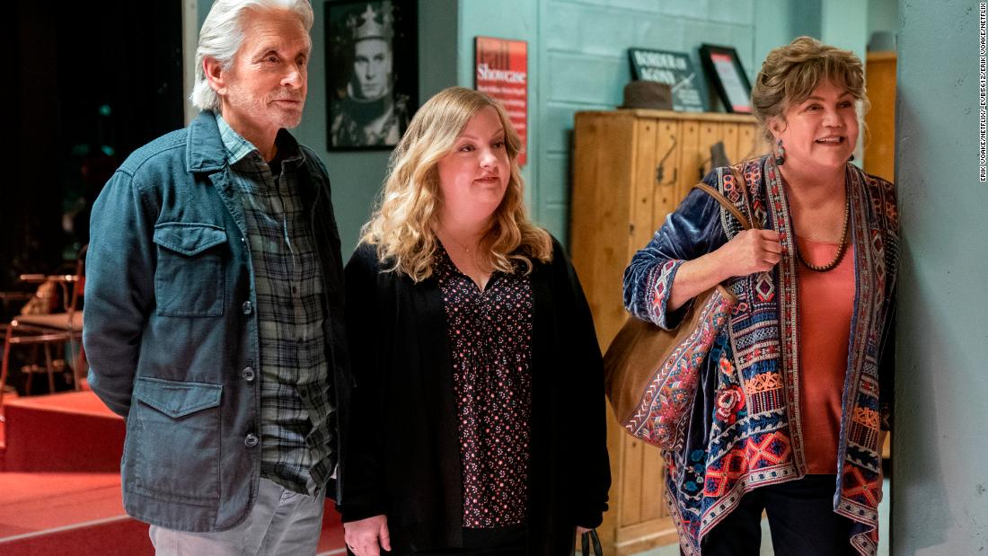 Review: 'The Kominsky Method' says class dismissed with a
short but sweet final season 1