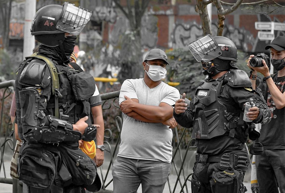 Colombians “Save the Evidence” as They Denounce Social Media
Censorship of Protests 1 Colombians “Save the Evidence” as They Denounce Social Media
Censorship of Protests 1