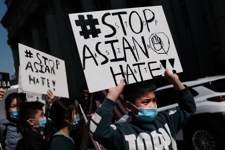 Two Asian Women Ordered to 'Take Off Your Mask,' One
Attacked With Hammer 1