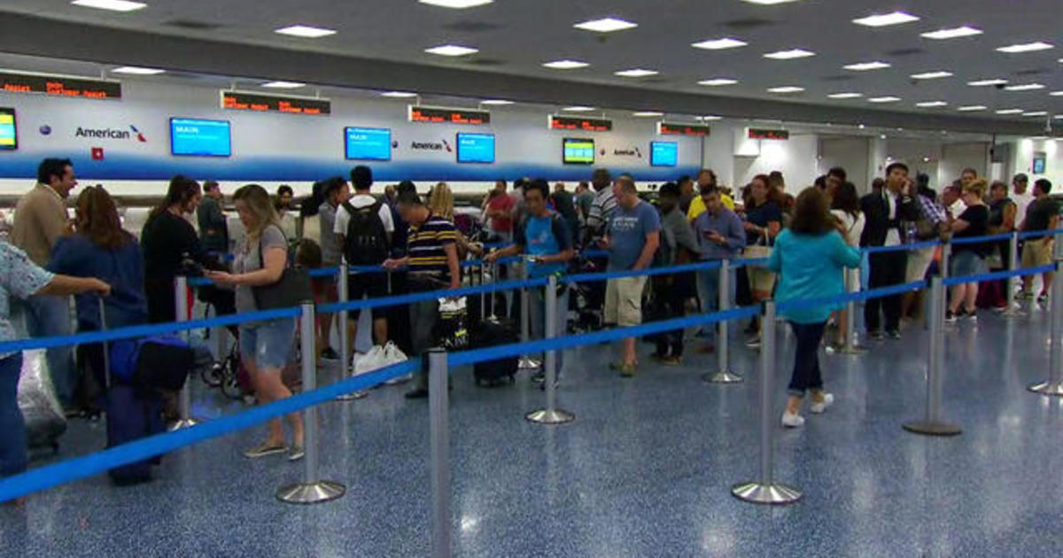 Some Florida airports reopen in Irma's wake 1