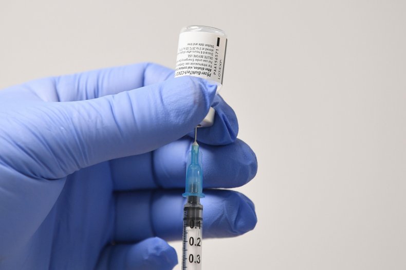 Several People in Scotland Accidentally Received Twice the
Normal COVID-19 Vaccine Dose 1 Several People in Scotland Accidentally Received Twice the
Normal COVID-19 Vaccine Dose 1