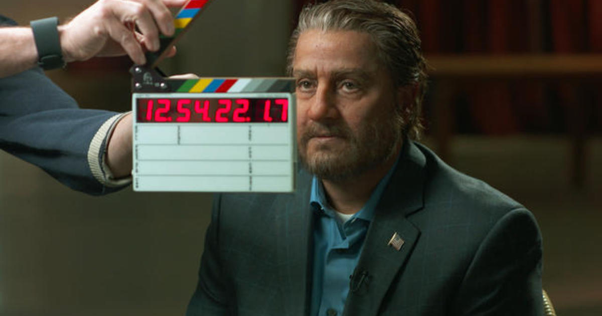 Hollywood acting classes for FBI undercovers? 1