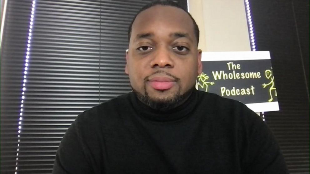 NJ teacher suspended after profane Floyd comments to
class 1
