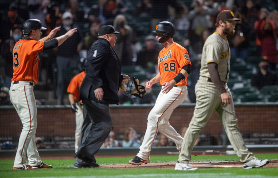 Austin Slater’s home run gives Giants series-opening win
over Padres 1