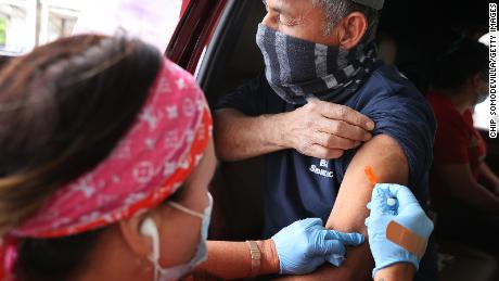 CDC may roll out seasonal Covid-19 boosters to protect
against variants 1