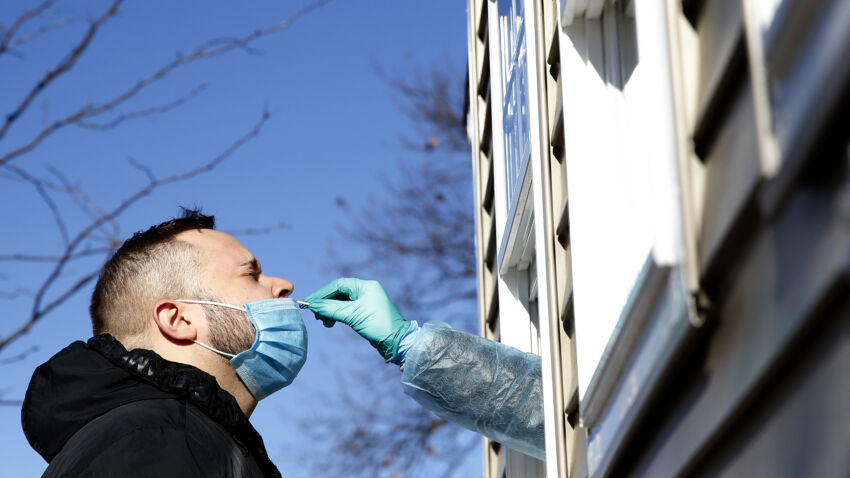 Mass. reports 881 new COVID-19 cases, 5 new deaths 1