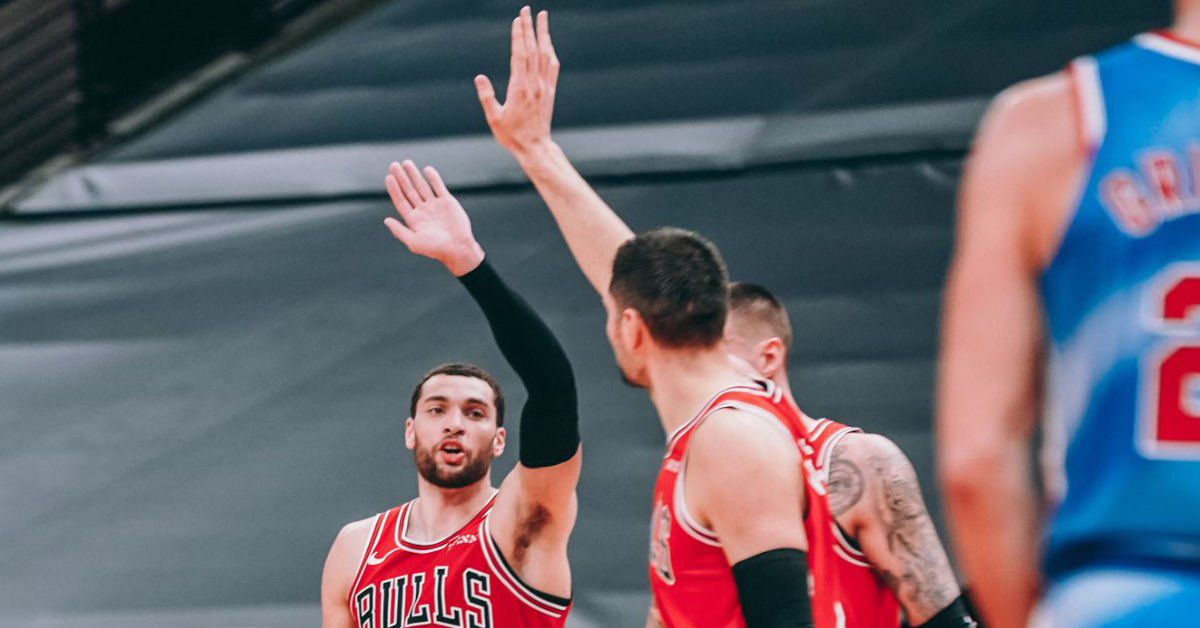 The best play for this Bulls front office? No more snake
oil. 1