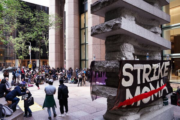 MoMA Blocks Protesters Who Planned to Demonstrate
Inside 1