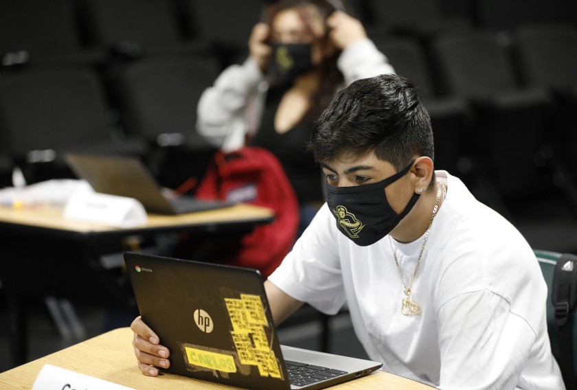 California high schoolers are saying no thanks to reopened
campuses and are staying home 1