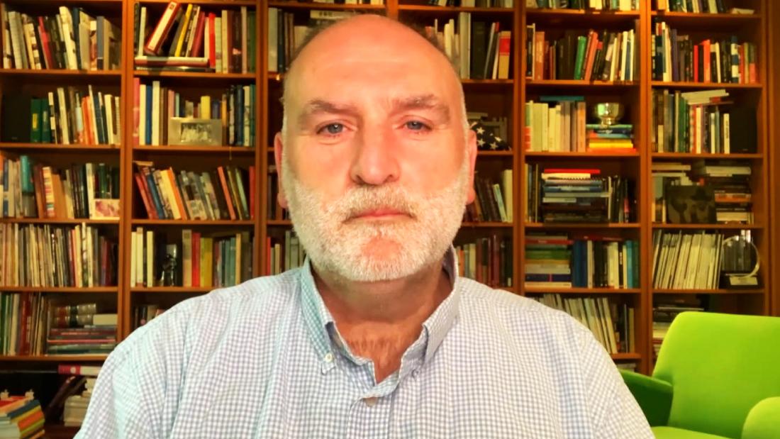 Renowned chef reacts to Fauci's remarks on relaxing indoor
mask mandates 1