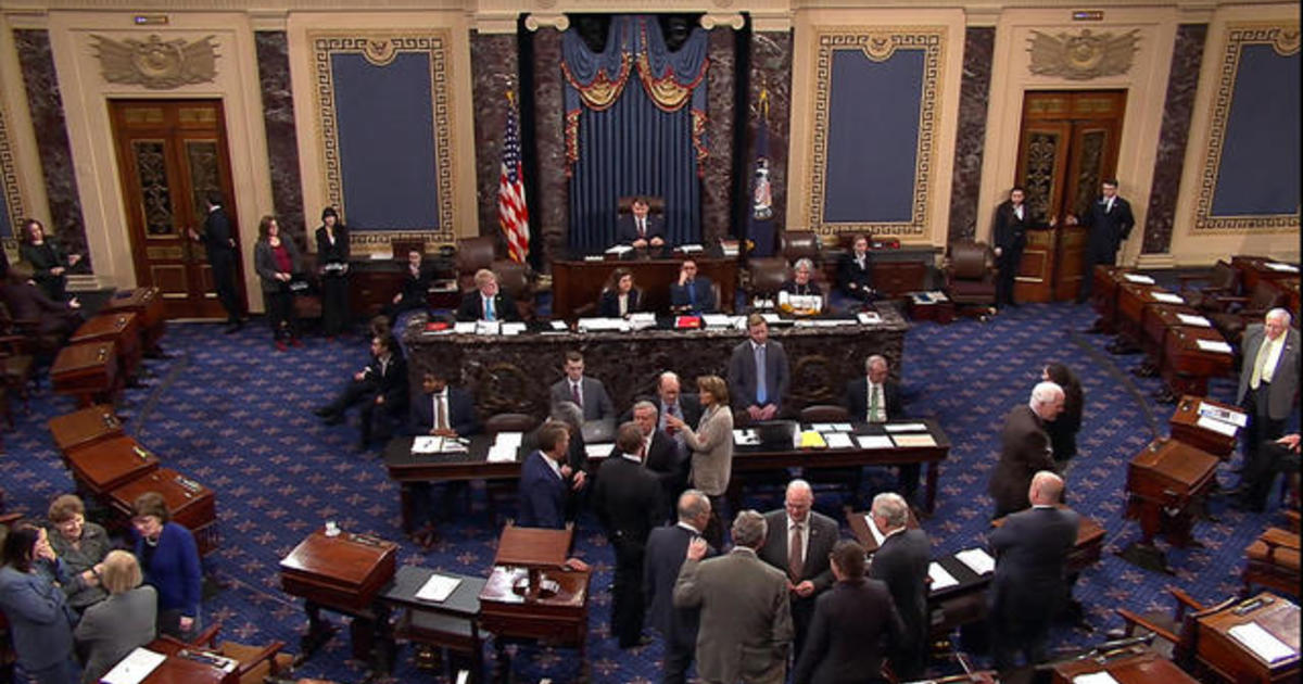 Last-ditch effort to keep the government open fails in
Senate 1