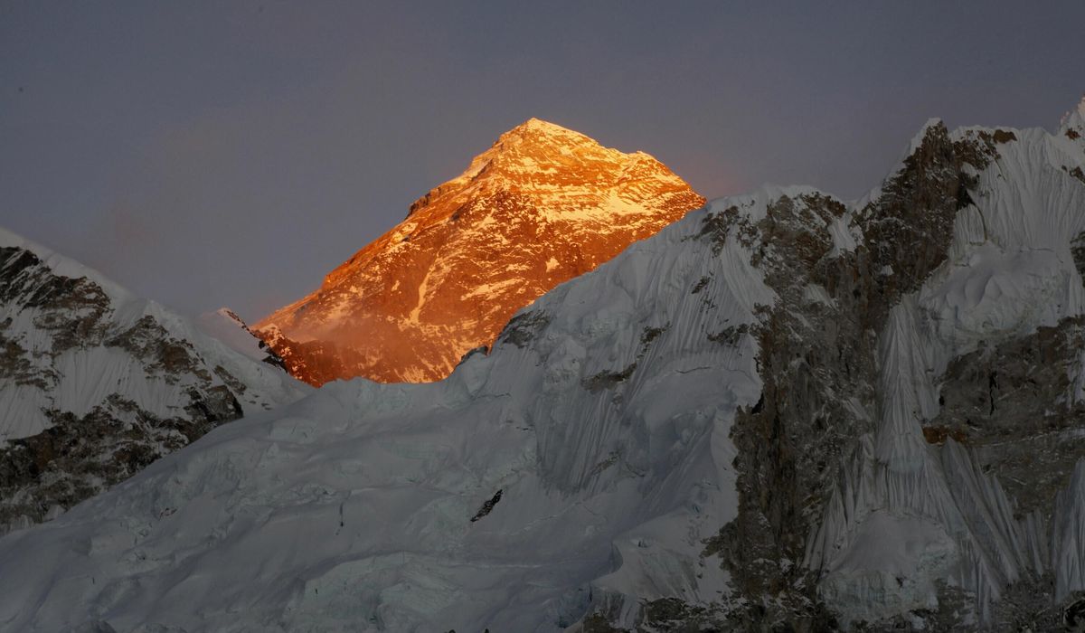 COVID-19 crisis worsens in Nepal; hospitals reject new
patients 1