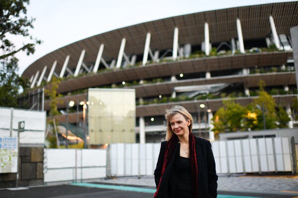 How Can the Olympics Protect 78,000 Volunteers From the
Coronavirus? 1