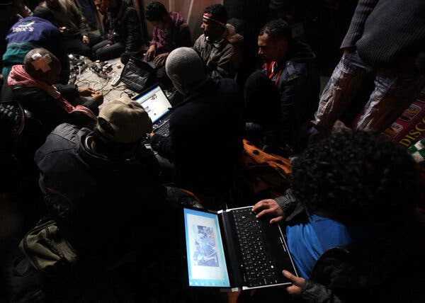 Clubhouse App Creates Space for Open Talk in Middle
East 1