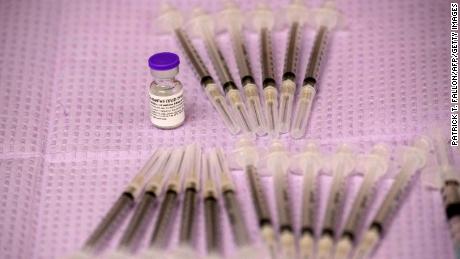 Cases of a dangerous Covid-19 variant are 'rapidly
increasing' in US, expert says 1
