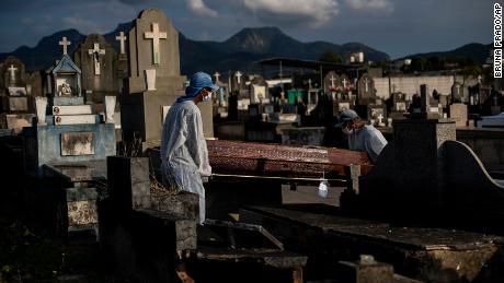 Bolsonaro's rule is 'worse threat than coronavirus,' say
Brazilians as nation passes 500,000 deaths 1
