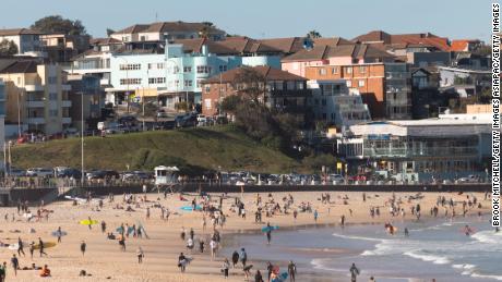 Sydney in lockdown and hardly anyone vaccinated. How long
can Australia do this? 1