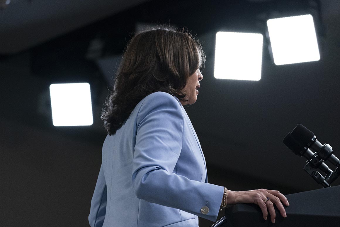 ‘Not a healthy environment’: Kamala Harris’ office rife with
dissent 1