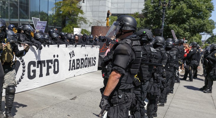 Portland Police's Entire Rapid Response Riot Team Resigns
After Officer Charged, Antifa Released 1