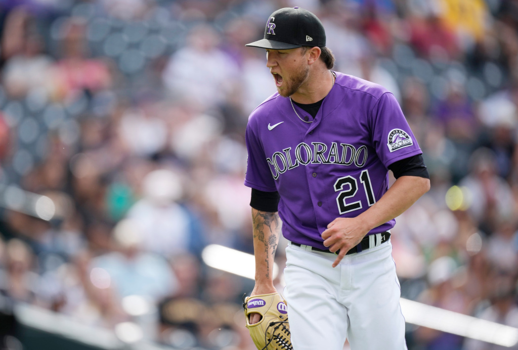Rockies’ Kyle Freeland exits series opener against Pirates
with apparent leg injury 1