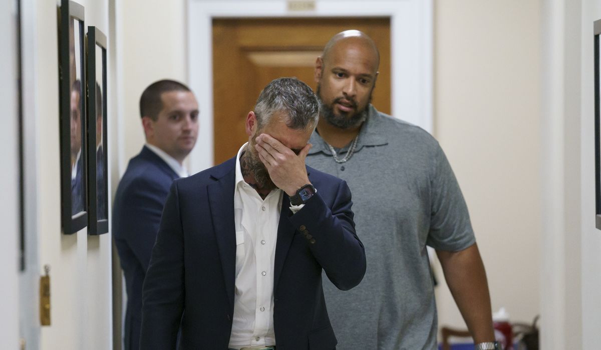 Officer Michael Fanone asks Kevin McCarthy to denounce GOP
remarks on Jan. 6 riot 1