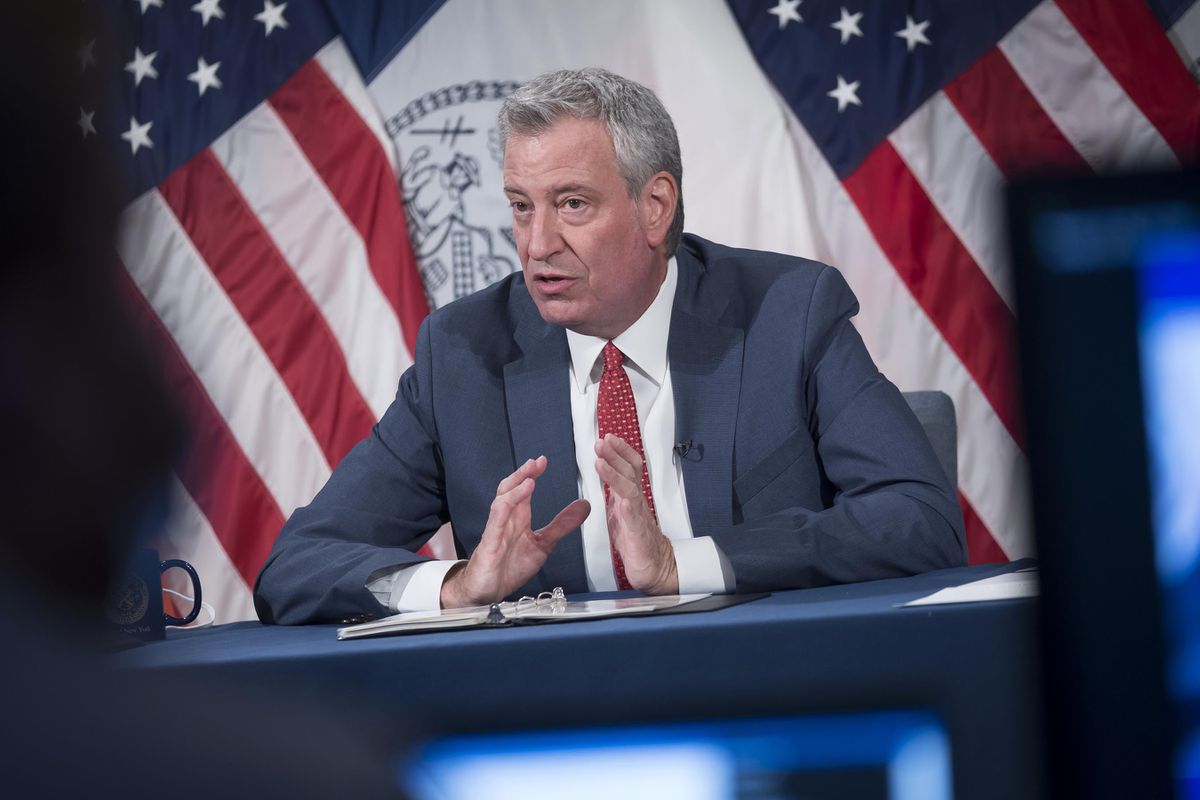 NYC Mayor de Blasio previews ‘recovery budget’ while
protestors demand reduced funding for NYPD 1