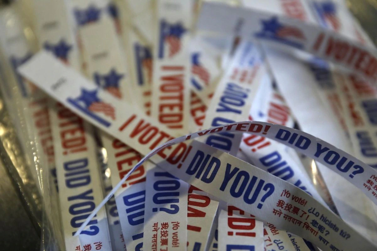 Illinois secretary of state’s office settles lawsuit that
alleged automatic voter registration rollout was botched 1