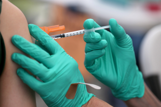 California launches new digital tool to show your COVID-19
vaccine record 1