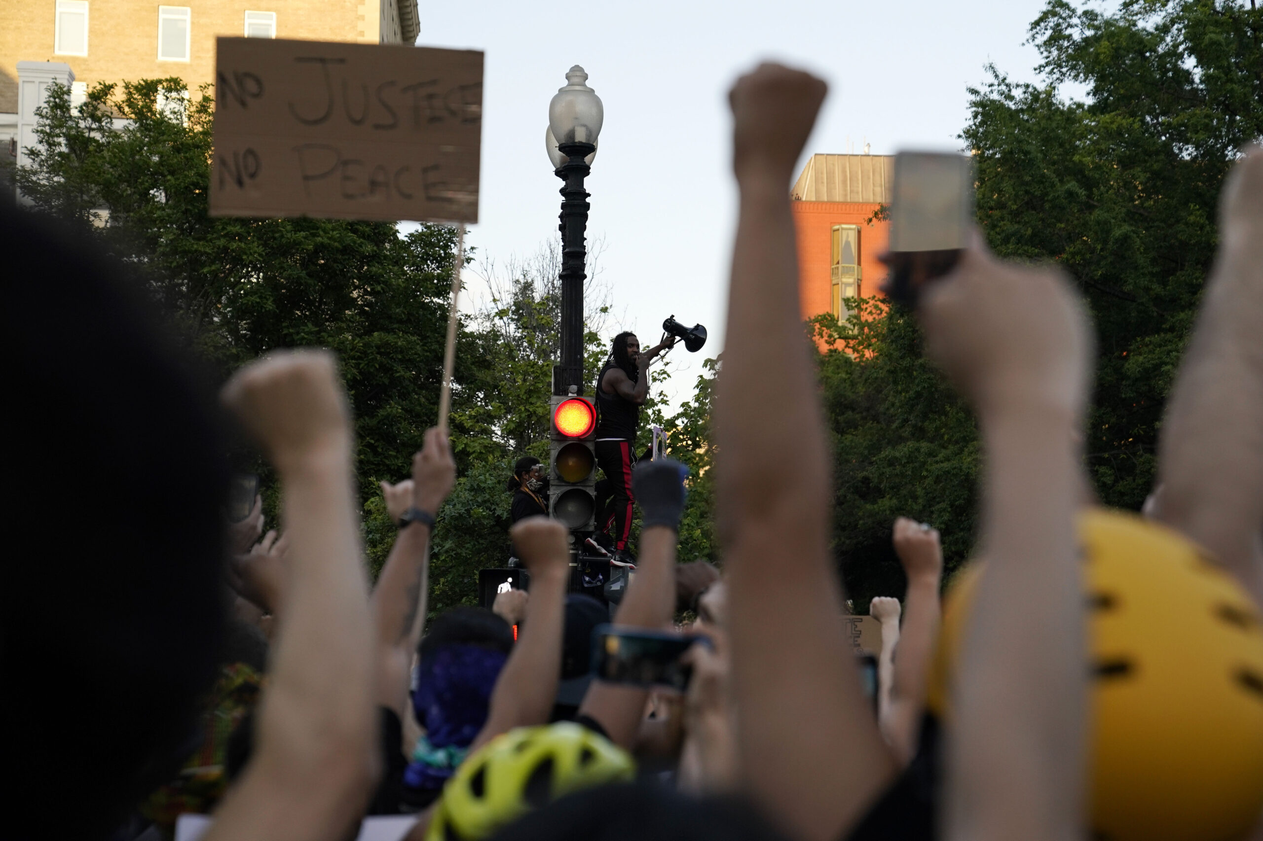 Judge tosses bulk of suit against feds from Lafayette Park
protesters 1