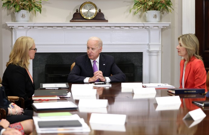 FEMA changes rules for Covid-19 funeral aid program after
outcry 1