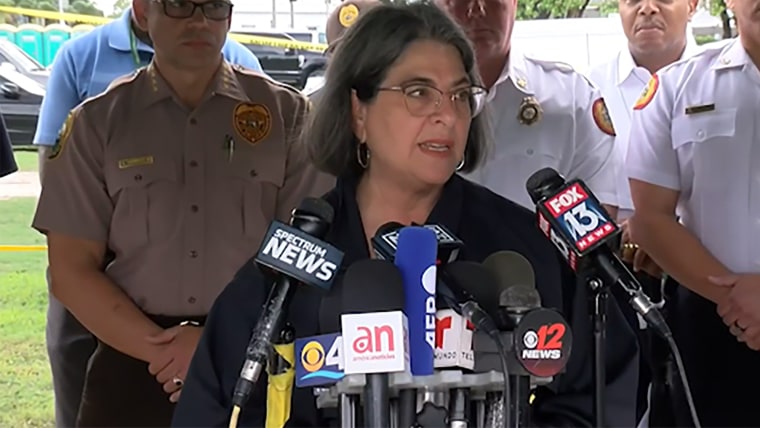 Resident files class-action lawsuit after Florida condo
collapse 1