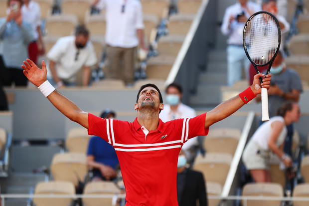 Djokovic comes from behind to win French Open 1