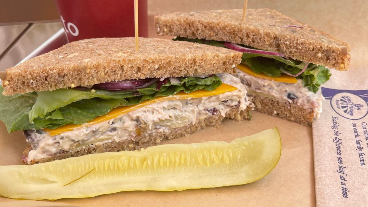 Great Harvest Bakery Cafe opens in Woodbury 1