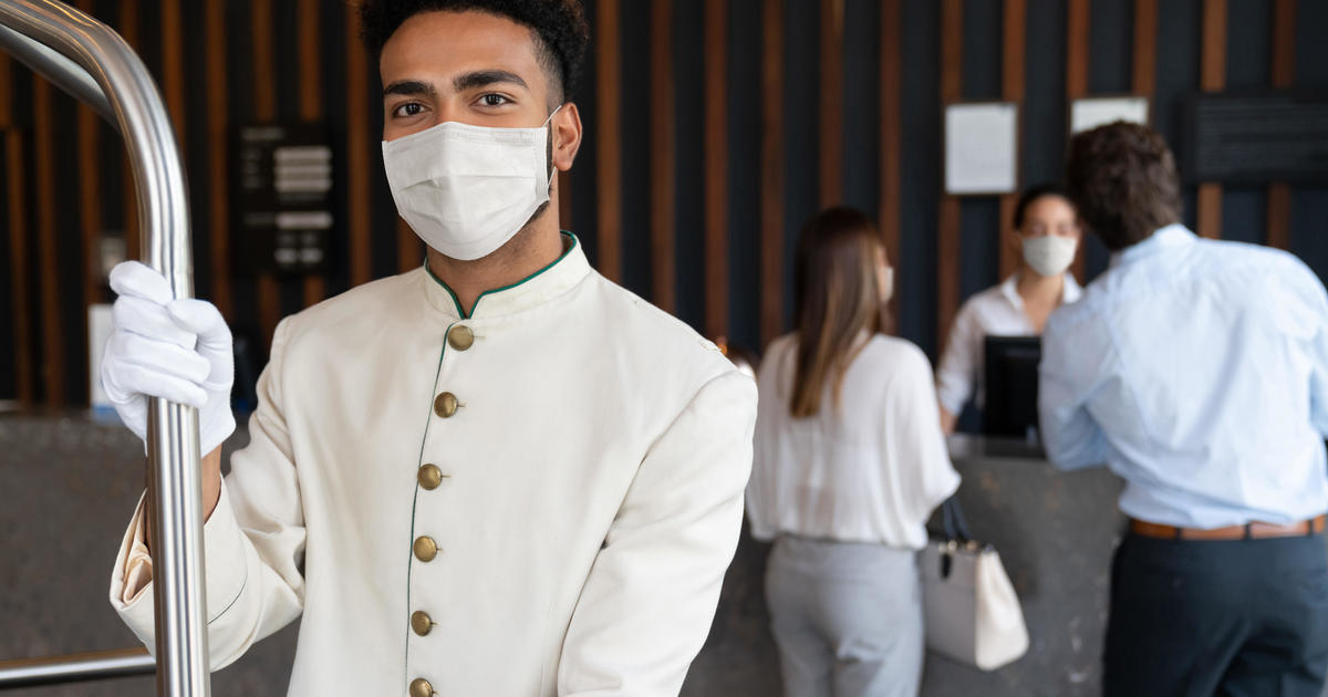 Hotels struggle to staff up as COVID-19 vaccine boosts
travel 1