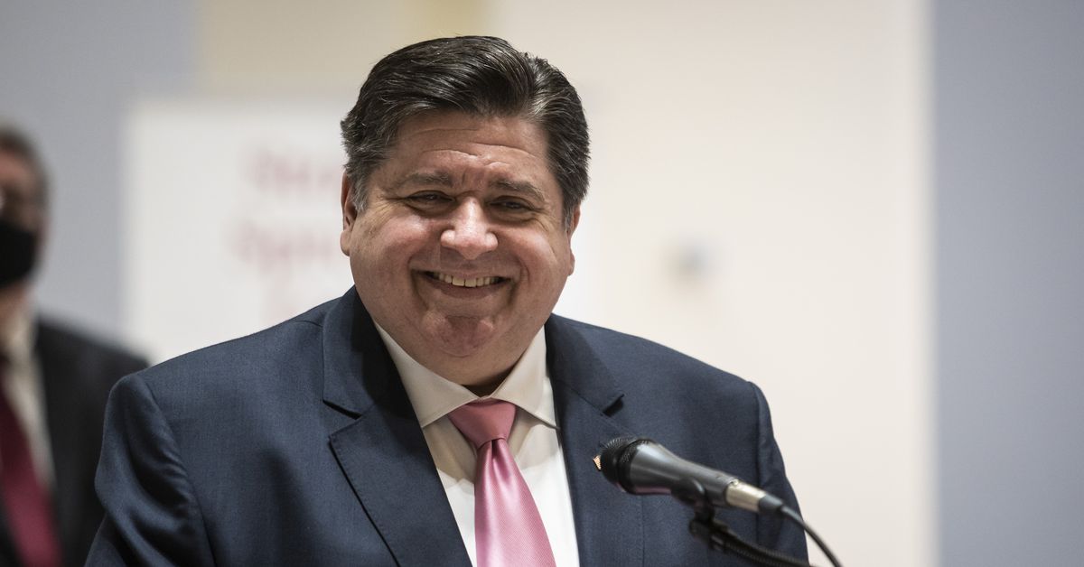 Power shot? Pritzker injects COVID-19 vaccine lottery talk
into mix as daily inoculation rate plummets 1