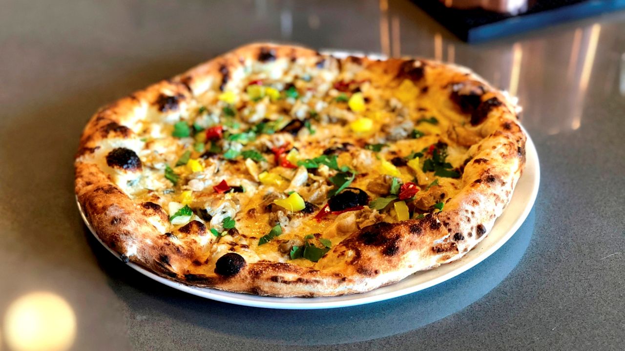 1653 Pizza Co. opens in Huntington 1