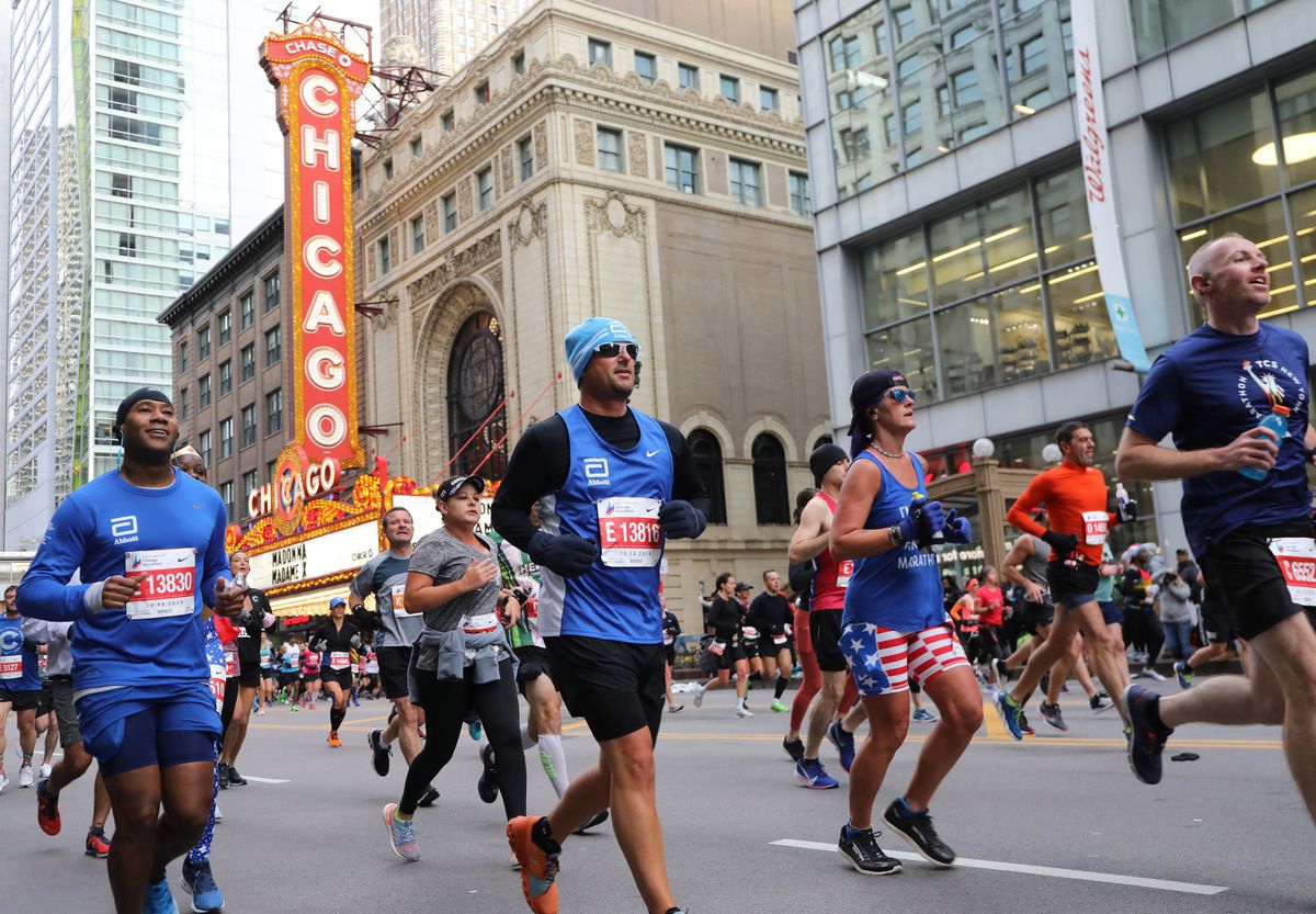 Chicago Marathon expecting 35K runners this year — with some
COVID-19 safety measures — after last year’s event went
virtual 1 Chicago Marathon expecting 35K runners this year — with some
COVID-19 safety measures — after last year’s event went
virtual 1