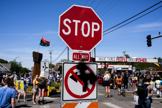 Crews clear Minneapolis intersection where George Floyd was
murdered 1