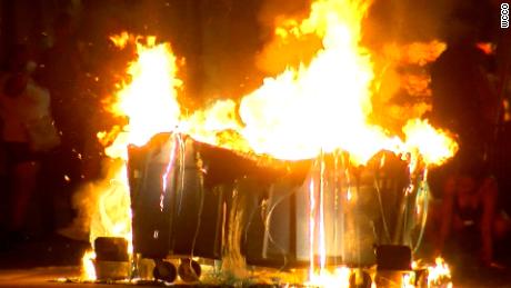 Protesters gather for second night in Minneapolis after law
enforcement kills suspect 1
