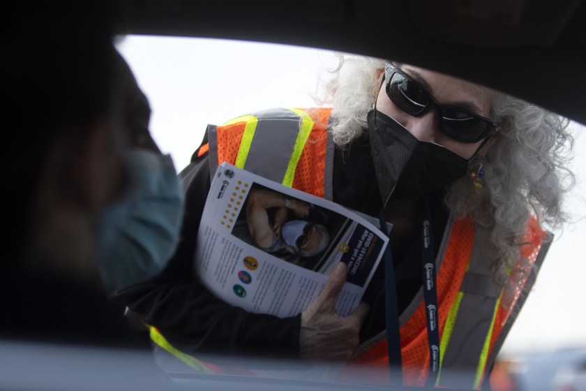 Los Angeles County reports 15 COVID-19 deaths, 285 new cases
of the virus 1