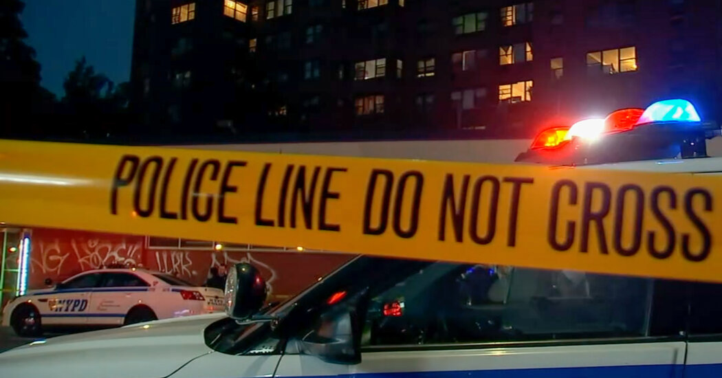 Retired New York Police Officer Dies After Brooklyn
Shooting 1