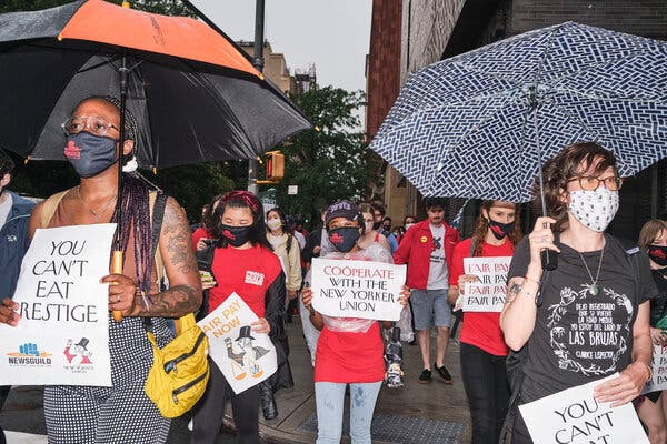 New Yorker Employees Stage Protest Outside Anna Wintour’s
Townhouse 1