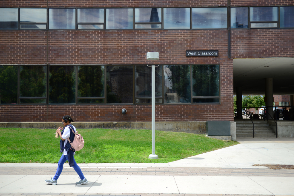 MSU Denver awarding 5 students with a shot at free tuition
if they get COVID-19 vaccine 1