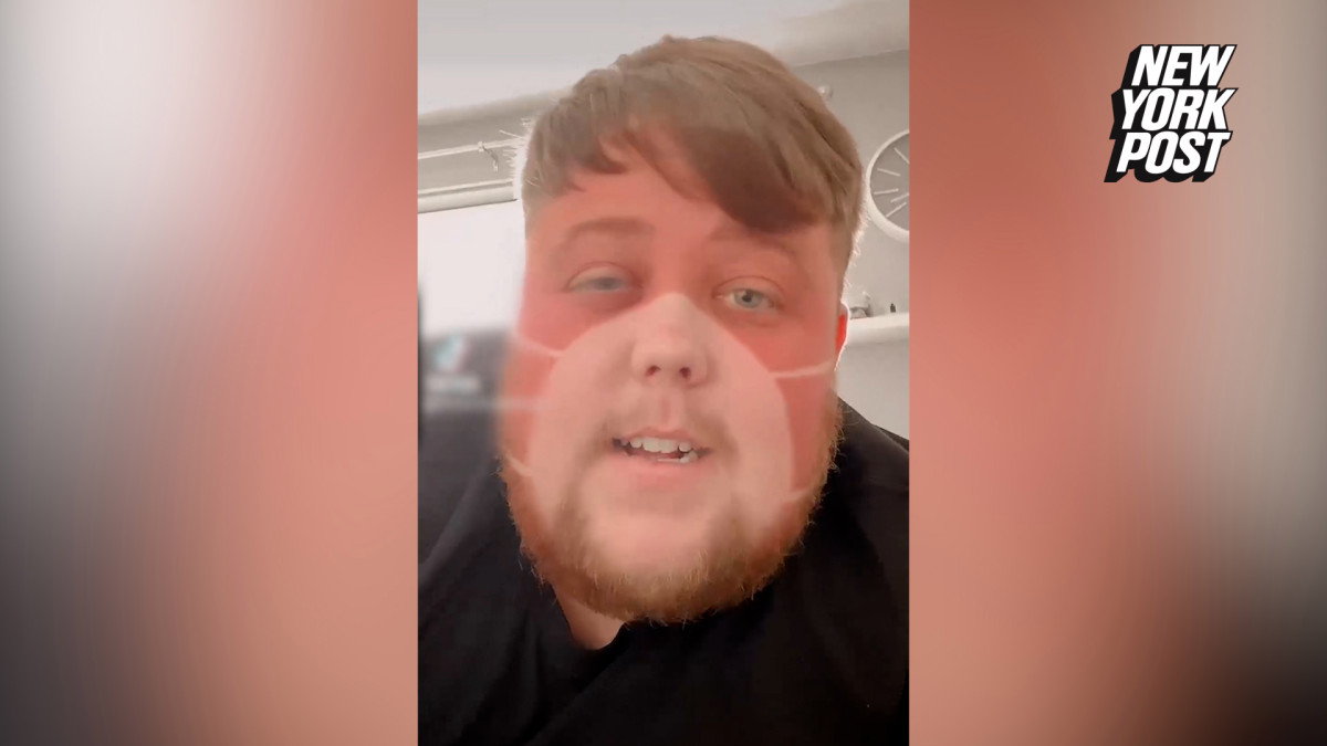 Prankster reveals face mask tan lines from
sunbathing 1 Prankster reveals face mask tan lines from
sunbathing 1