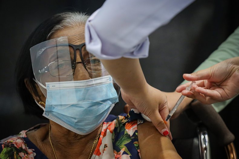 Malaysia Extends National Lockdown as COVID Cases Remain
High 1