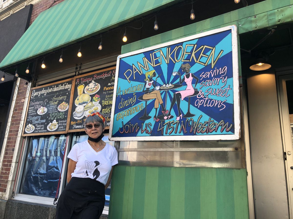 Chicagoans begin to consider the possibilities of life
beyond COVID-19 1