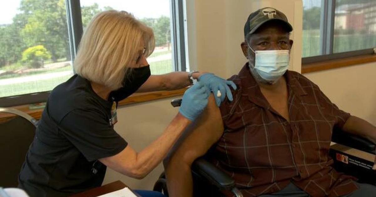 Concerns as California moves toward dropping COVID-19
requirements for vaccinated people 1