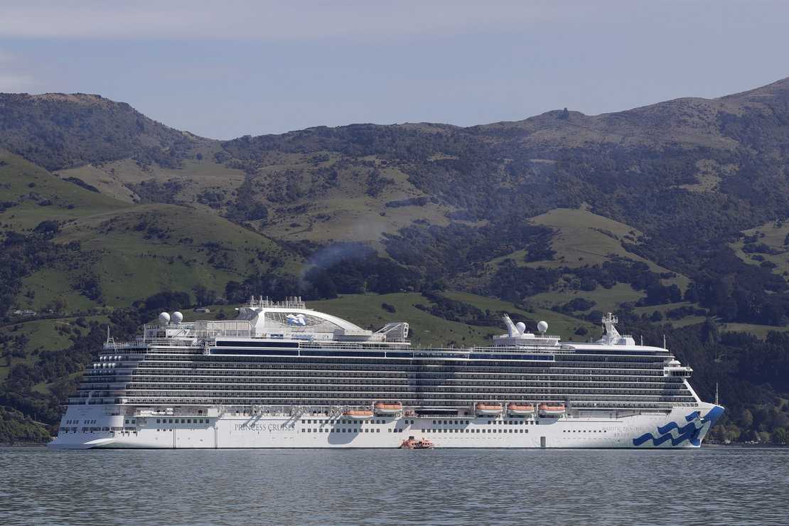 Royal Caribbean's Policy of Testing the Vaccinated Will
Further Erode Confidence in the COVID-19 Vaccine 1 Royal Caribbean's Policy of Testing the Vaccinated Will
Further Erode Confidence in the COVID-19 Vaccine 1